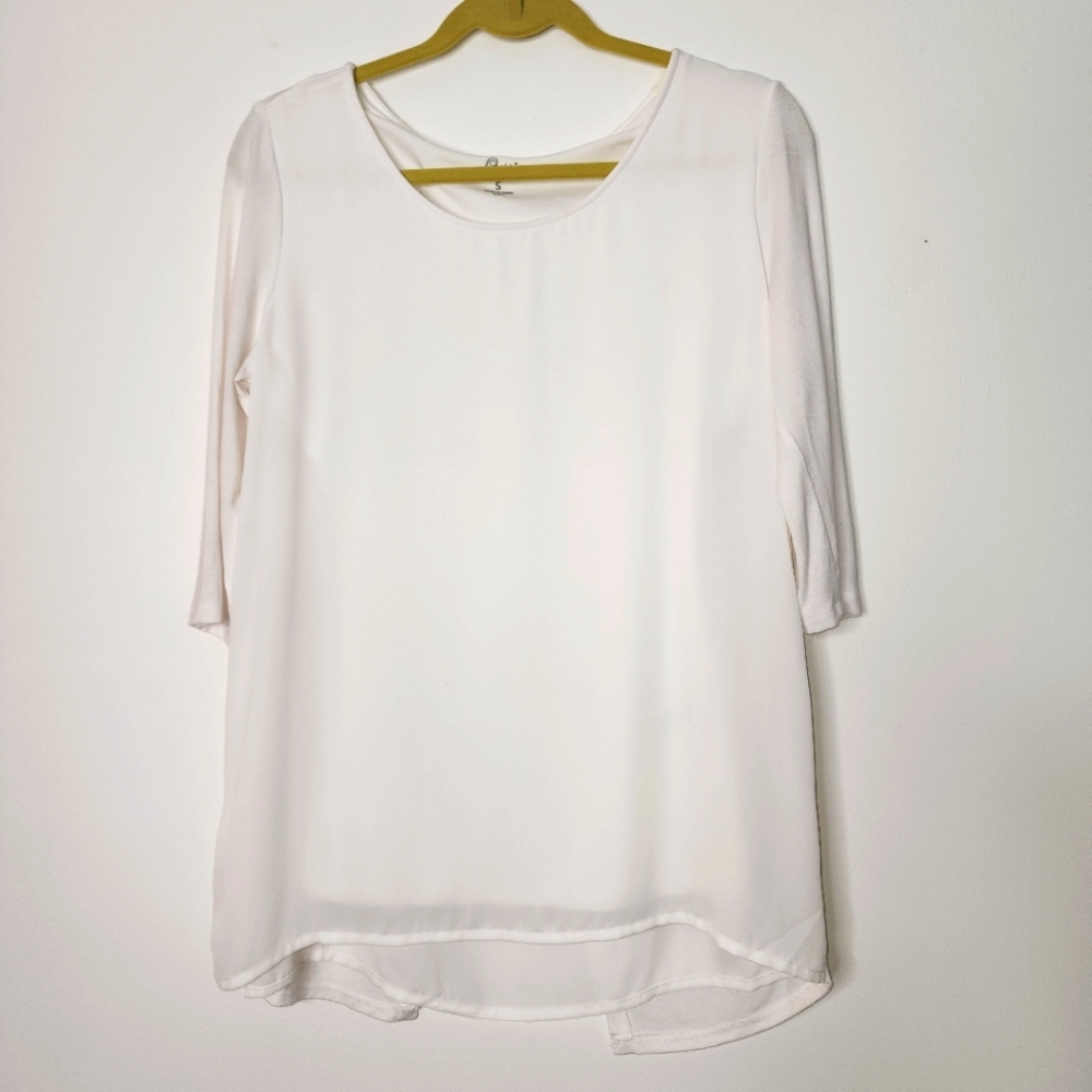 LYSSE' ivory elbow sleeve knit chiffon winged back top